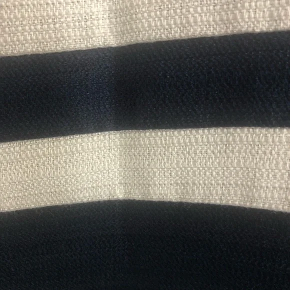 LOFT cream/navy blue skirt - Picture 5 of 5